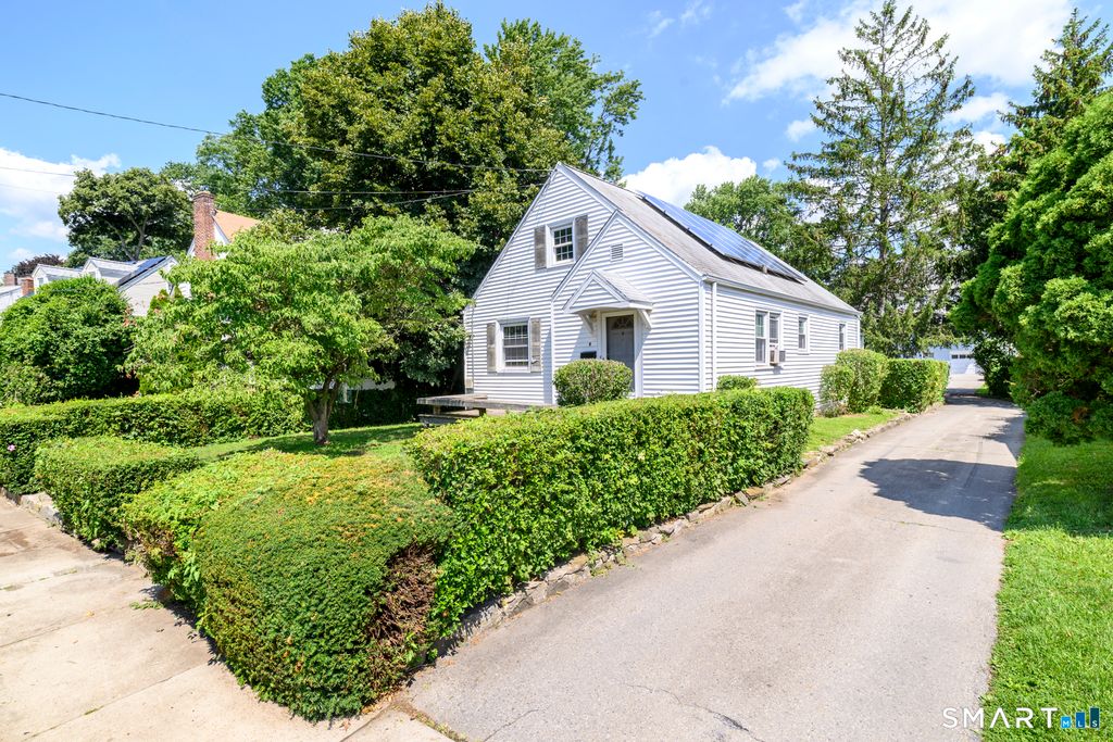 9 Penzance Road, Stamford, CT 06902