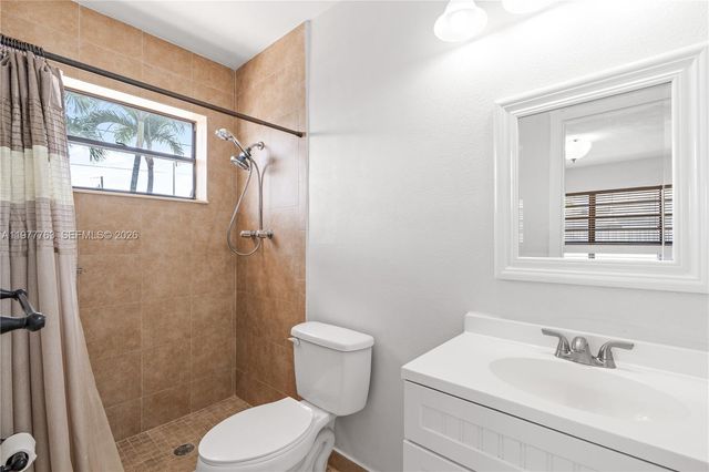 1100 W 53rd Ter, Hialeah, FL 33012