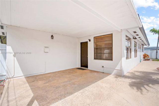 1100 W 53rd Ter, Hialeah, FL 33012