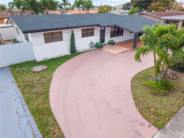 1100 W 53rd Ter, Hialeah, FL 33012
