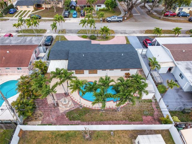 1100 W 53rd Ter, Hialeah, FL 33012
