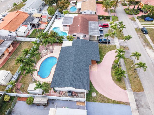 1100 W 53rd Ter, Hialeah, FL 33012