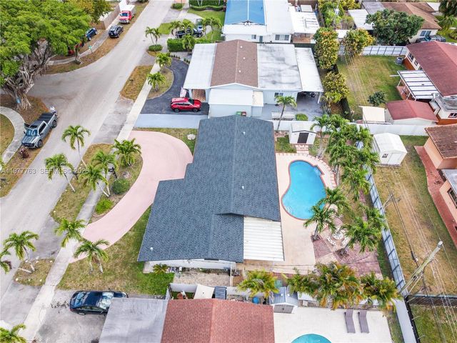 1100 W 53rd Ter, Hialeah, FL 33012