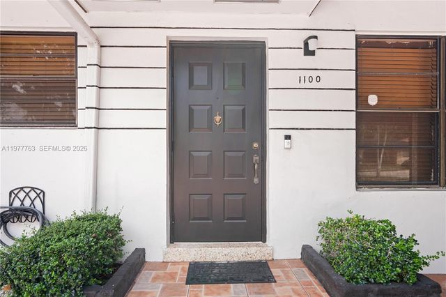 1100 W 53rd Ter, Hialeah, FL 33012