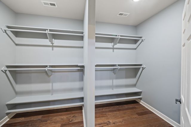 4068 Charlton Sq, Cookeville, TN 38501