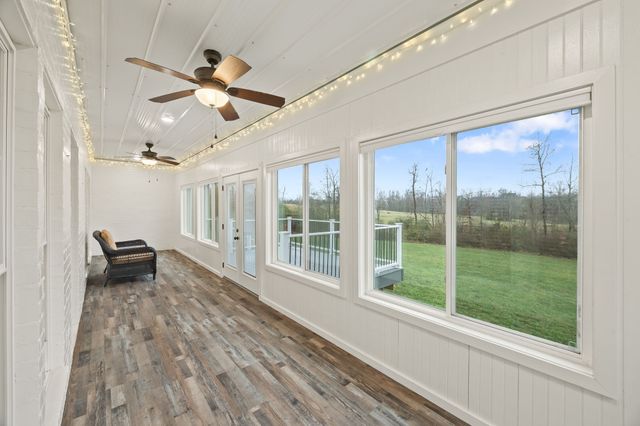 4068 Charlton Sq, Cookeville, TN 38501