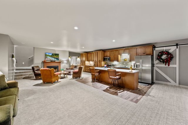 4068 Charlton Sq, Cookeville, TN 38501