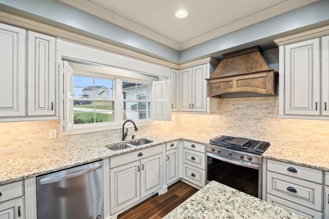 4068 Charlton Sq, Cookeville, TN 38501