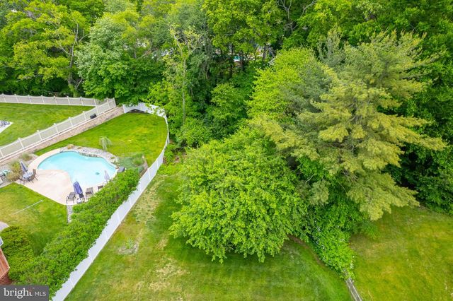 28 PELHAM, West Deptford, NJ 08051