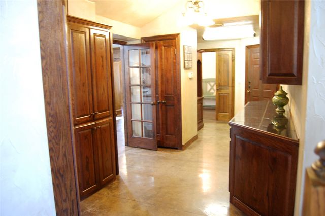 917 East Street, Graham, TX 76450