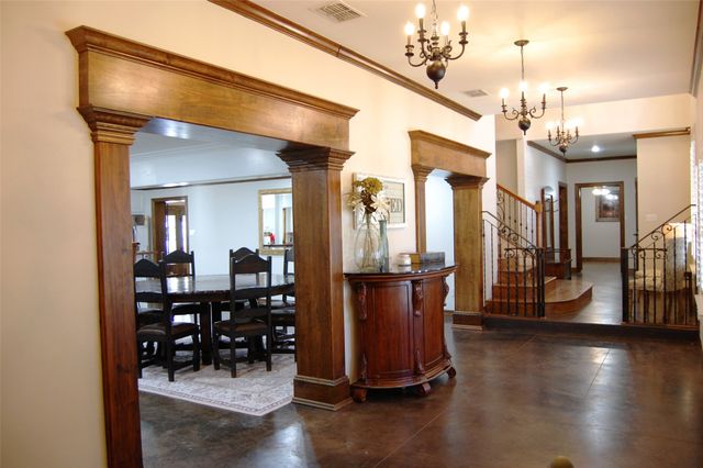 917 East Street, Graham, TX 76450