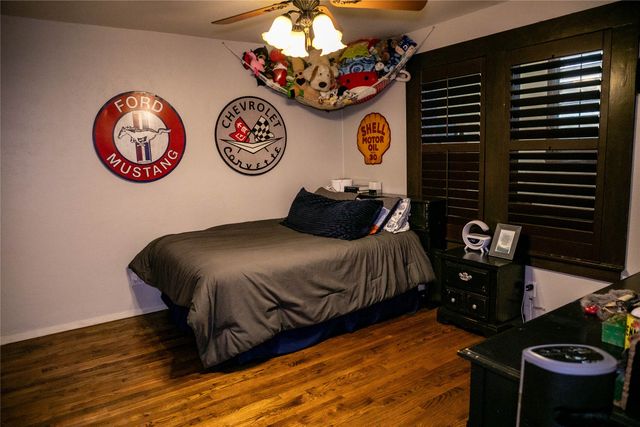 917 East Street, Graham, TX 76450