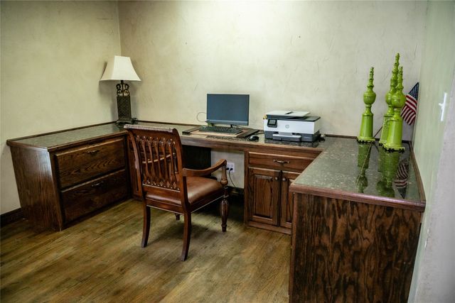 917 East Street, Graham, TX 76450