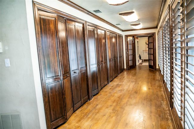 917 East Street, Graham, TX 76450