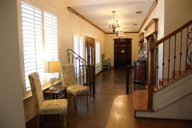 917 East Street, Graham, TX 76450