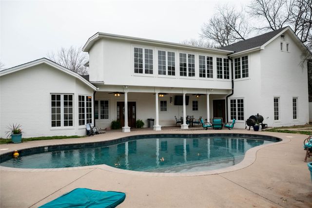 917 East Street, Graham, TX 76450