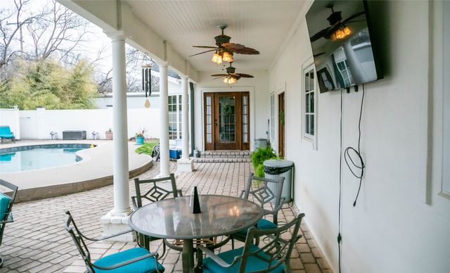 917 East Street, Graham, TX 76450