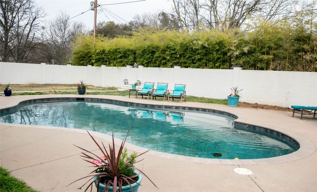 917 East Street, Graham, TX 76450