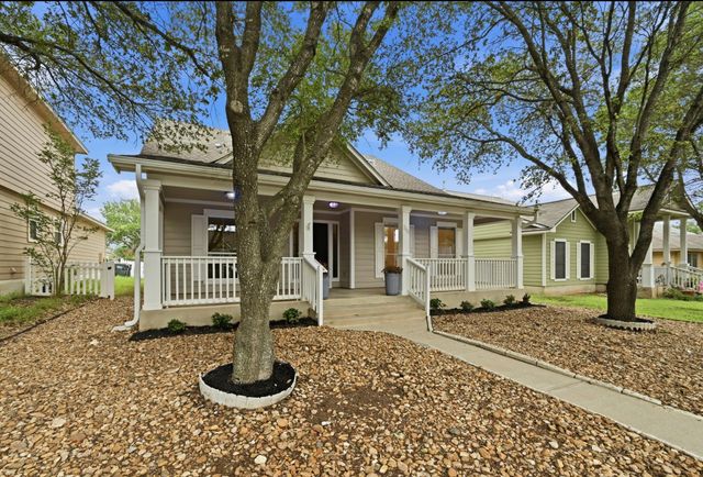 140 Schmidt, Kyle, TX 78640
