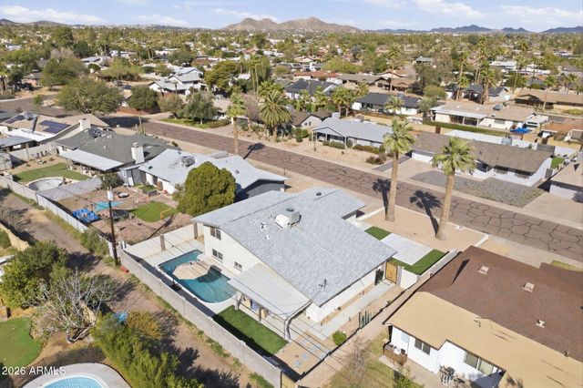 3929 E MERCER Lane, Phoenix, AZ 85028