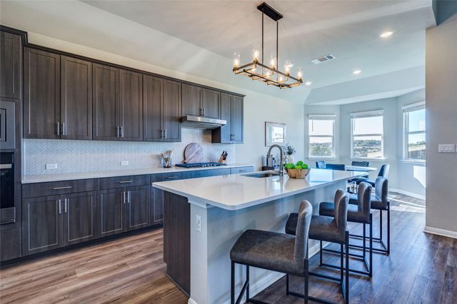 450 Sue Peaks LOOP, Dripping Springs, TX 78620