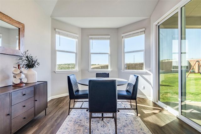 450 Sue Peaks LOOP, Dripping Springs, TX 78620