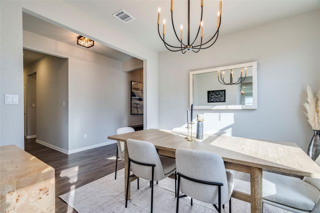 450 Sue Peaks LOOP, Dripping Springs, TX 78620