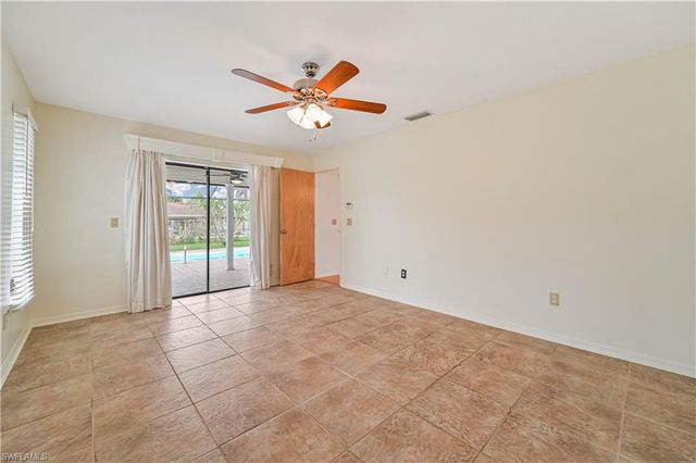 634 SE 32nd ST, Cape Coral, FL 33904