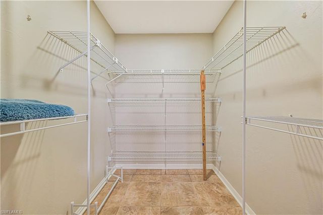 634 SE 32nd ST, Cape Coral, FL 33904