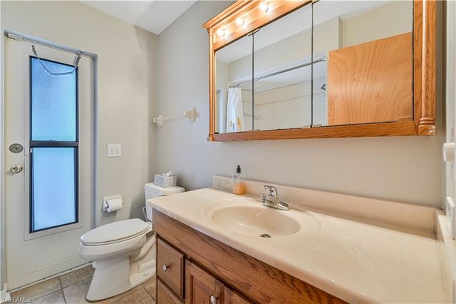 634 SE 32nd ST, Cape Coral, FL 33904