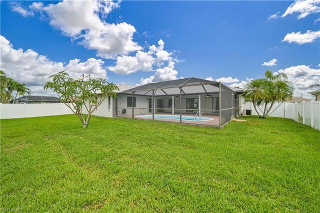634 SE 32nd ST, Cape Coral, FL 33904
