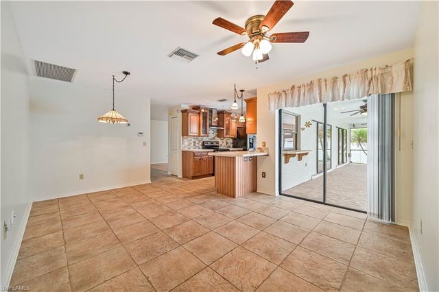 634 SE 32nd ST, Cape Coral, FL 33904