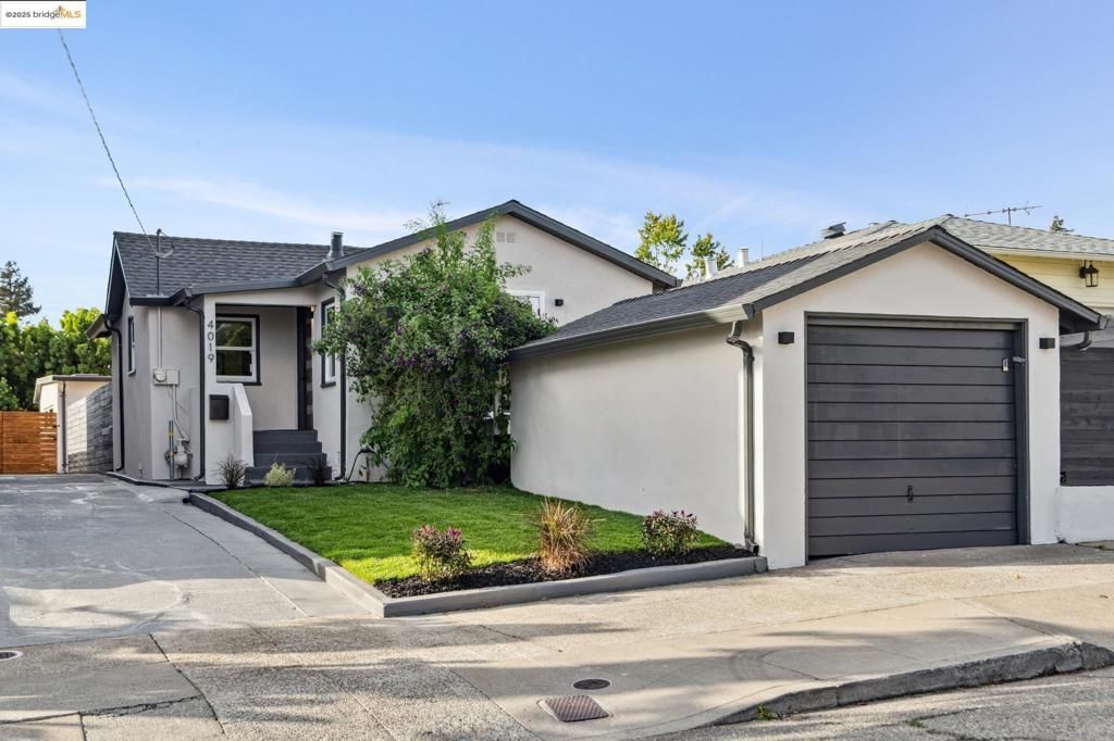4019 Rhoda Avenue, Oakland, CA 94602