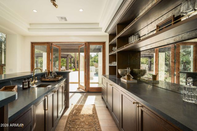 6641 E MEADOWLARK Lane, Paradise Valley, AZ 85253