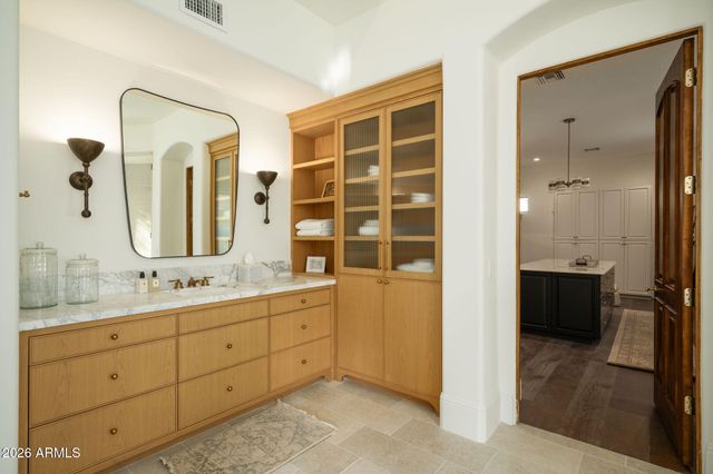 6641 E MEADOWLARK Lane, Paradise Valley, AZ 85253