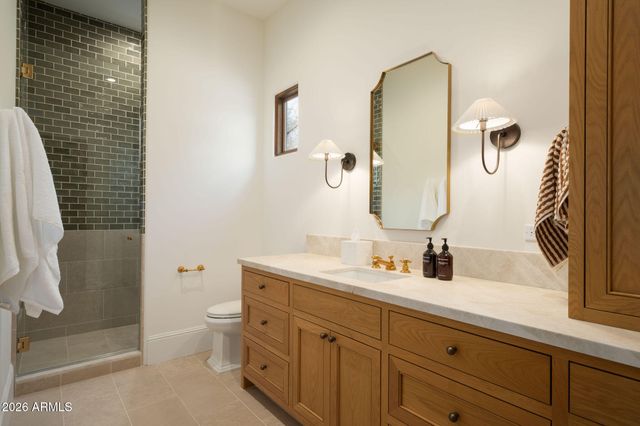 6641 E MEADOWLARK Lane, Paradise Valley, AZ 85253