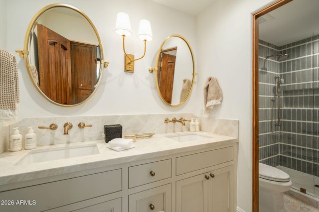 6641 E MEADOWLARK Lane, Paradise Valley, AZ 85253