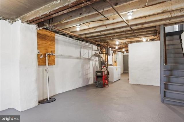 335 DARBY TER, Darby, PA 19023