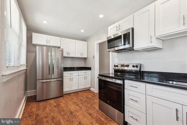 335 DARBY TER, Darby, PA 19023