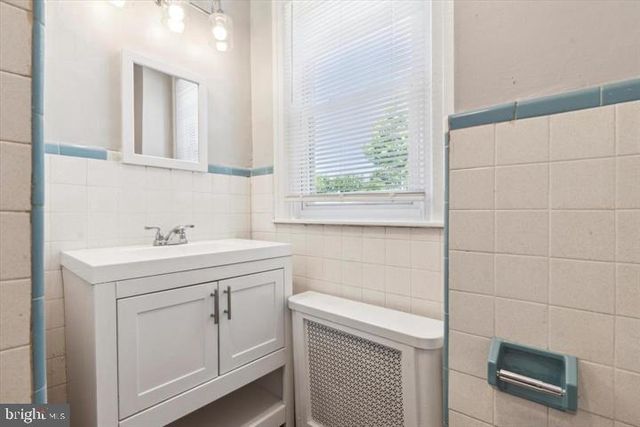 335 DARBY TER, Darby, PA 19023