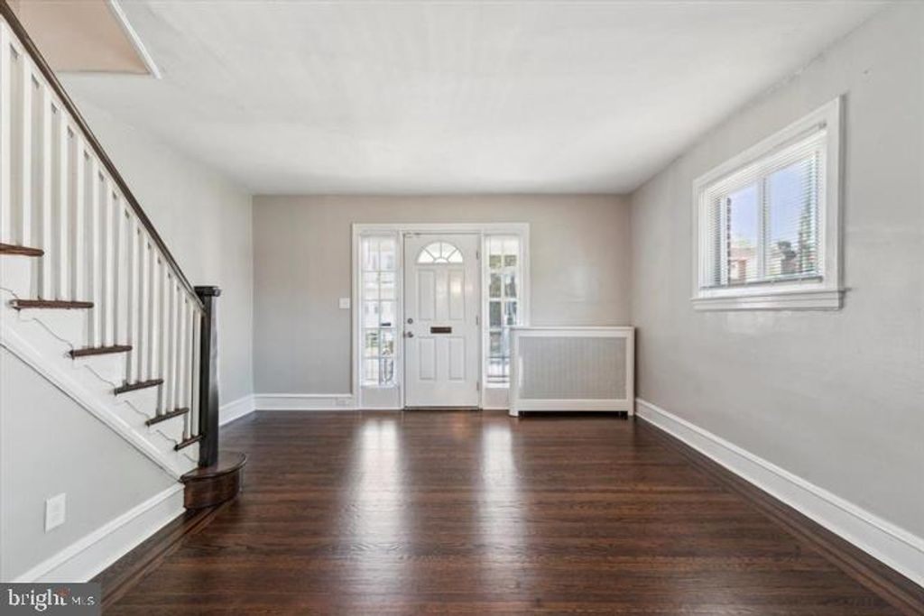 335 DARBY TER, Darby, PA 19023