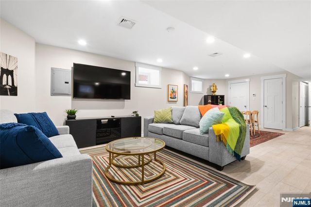 19-21 78th, North Bergen, NJ 07047