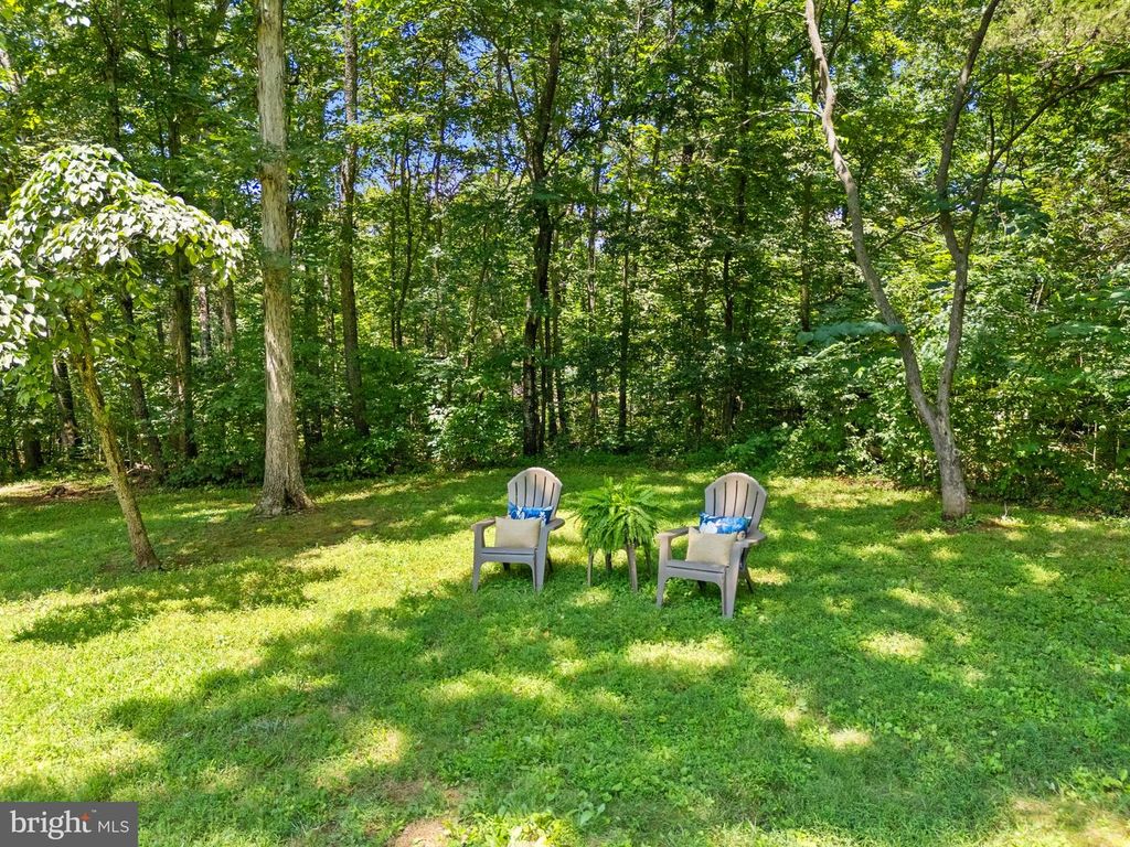 9568 GREEN RD, Midland, VA 22728