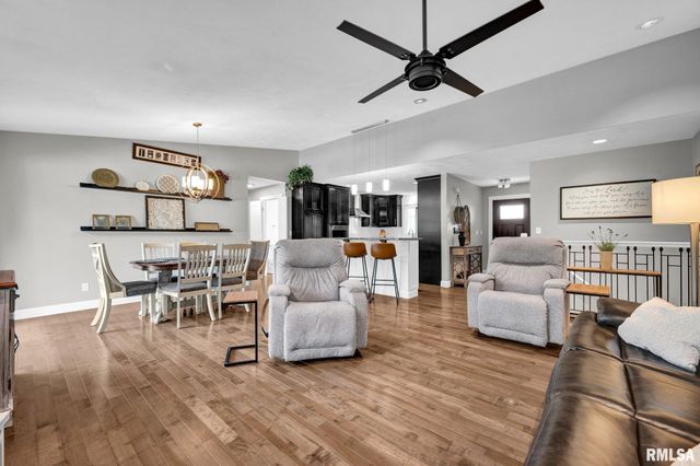 5220 S ACRE Road, Mapleton, IL 61547