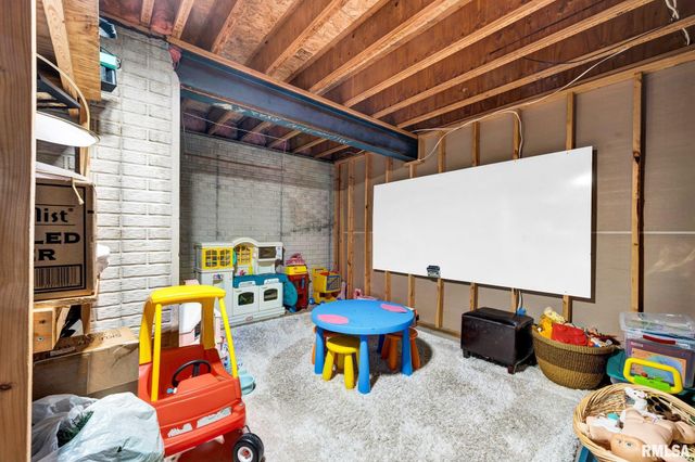 5220 S ACRE Road, Mapleton, IL 61547