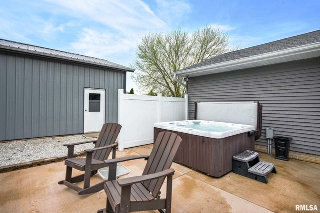 5220 S ACRE Road, Mapleton, IL 61547