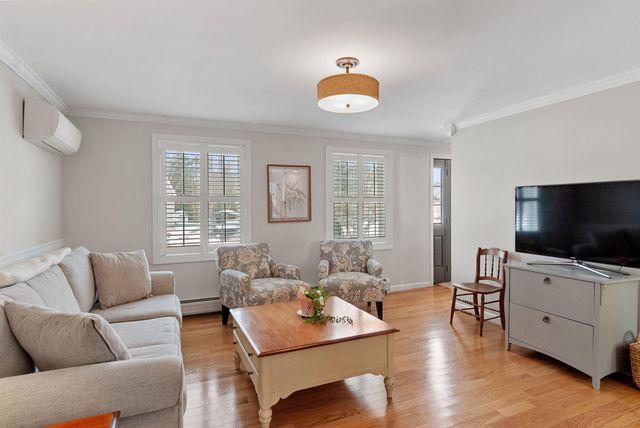 7 Collins Circle, Rochester, NH 03867