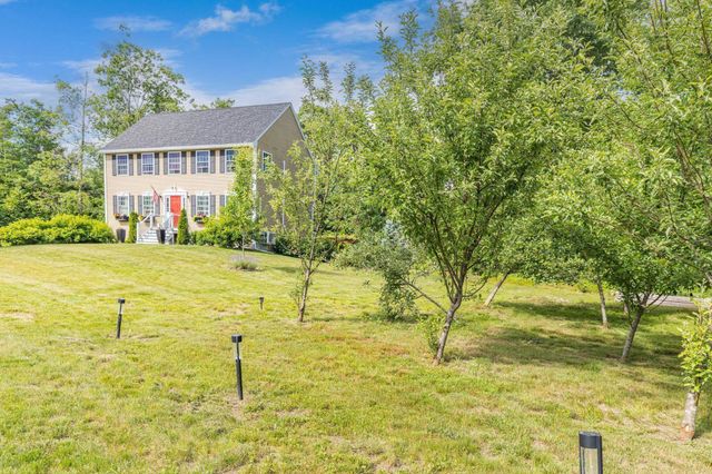 7 Collins Circle, Rochester, NH 03867