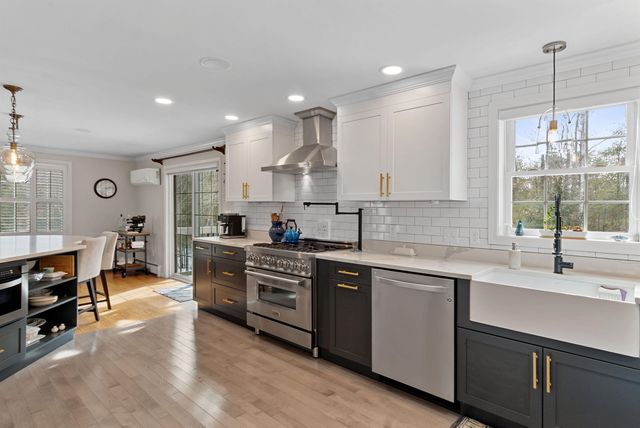 7 Collins Circle, Rochester, NH 03867