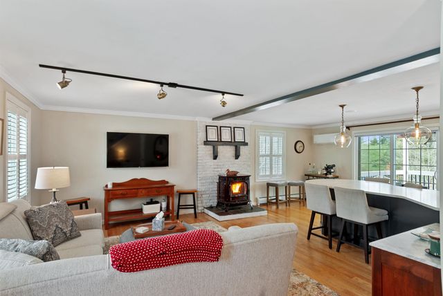 7 Collins Circle, Rochester, NH 03867